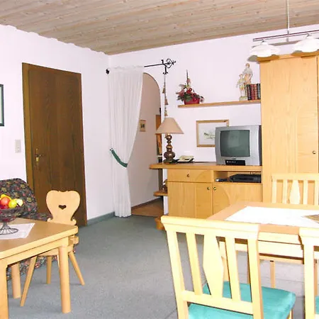 Haus Roedlach-arendt